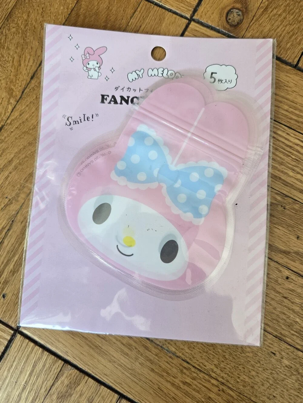 BPTG Mobile Phone Accessory Phone Grip / Holder With Free Cute Bags